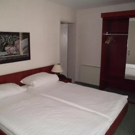 Am Park Garni 3*