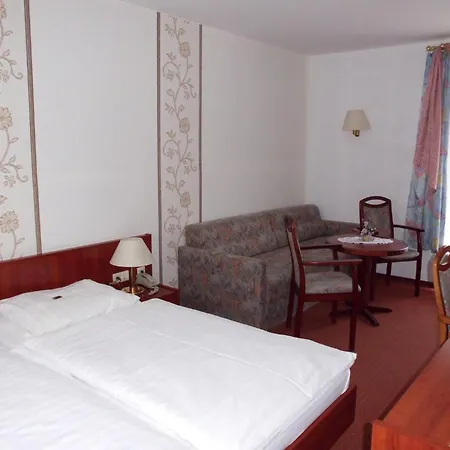 Hotel Am Park Garni 3*